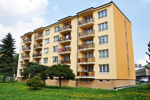 Zateplovacie práce Družstevná 2-8, Banská Bystrica